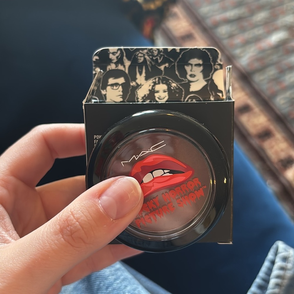 NWT MAC Rocky Horror Picture Show Blush in Crazed Imagination - Picture 4 of 6